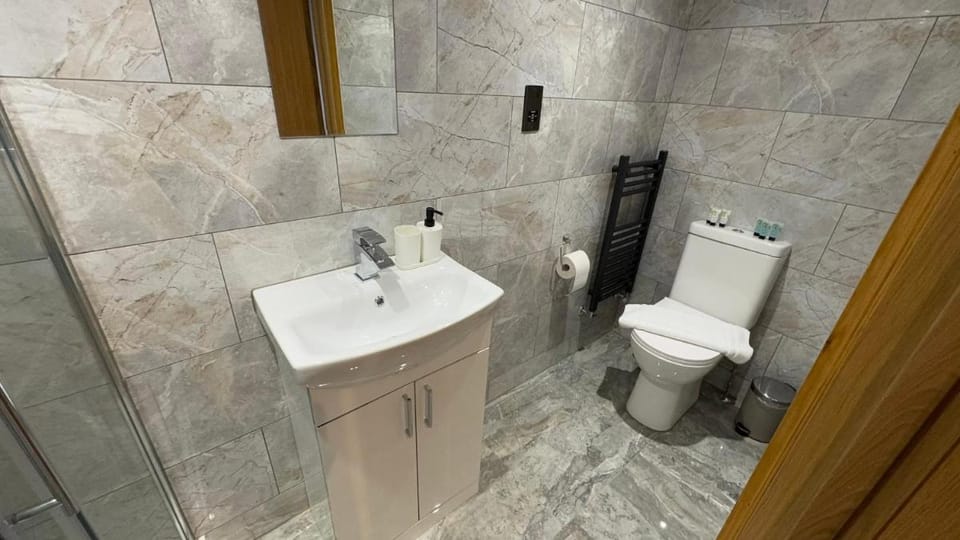 Chogan City Stays Apartment in Coventry
