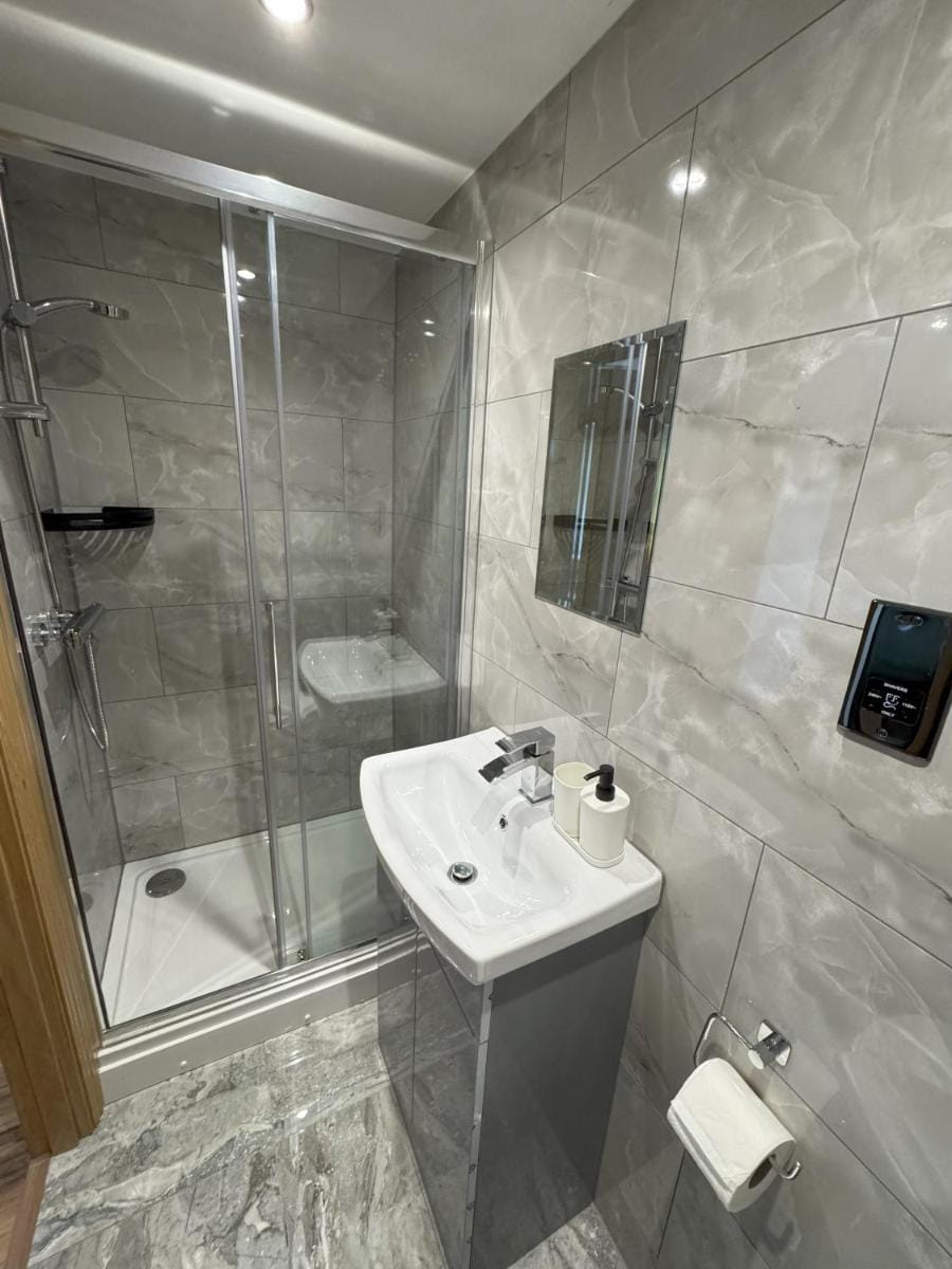 Chogan City Stays Apartment in Coventry
