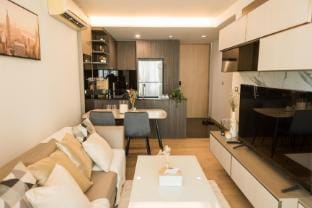 City Modern Lux 2BR - 10 Min Walks To BTS Thong Lo Apartment in Bangkok