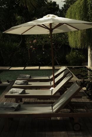 Steps from Bingin Beach, Contemporary Luxury Villa Villa in Bali