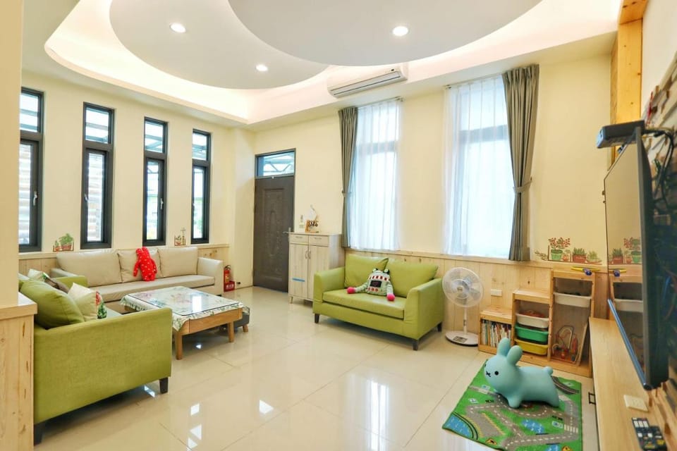 TonytonyKT Bed and Breakfast in Hengchun Township