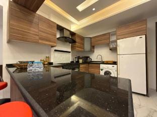 3bedroom apart Deir Ghbar JRE Apartment in Africa
