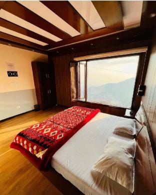 Woodfins Homestay Vacation rental in Uttarakhand