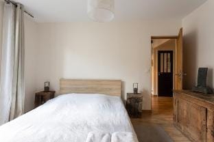Charming one-of-a-kind apartment. Vacation rental in Île-de-France