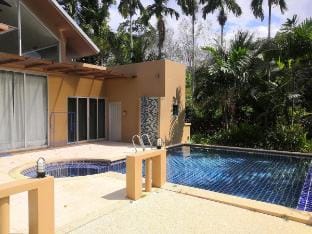 Nai Thon villa with pool, garden, rooftop terrace Villa in Phuket