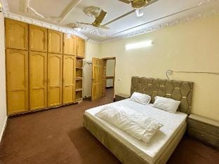 the royal regency Vacation rental in Islamabad
