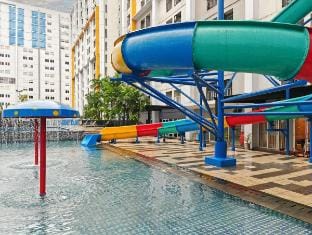 Cozy 2BR Skyline Apt Gading Serpong w Water Boom Vacation rental in West Java