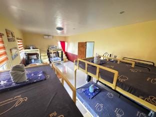 Galaxy Barkada room  good for maximum 10 persons Vacation rental in Central Visayas