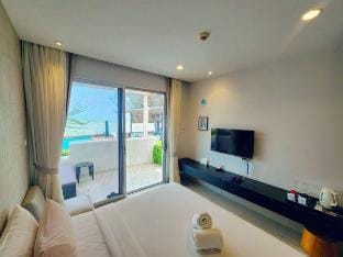 BBG Beachfront poolvilla 9BR close to Huahin city Vacation rental in Hua Hin District