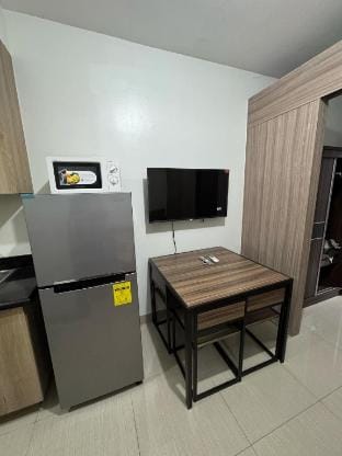 MOA SMDC Shore 2 Staycation by Mochi Apartment in Pasay