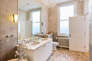 The Hampstead Getaway - Charming 5BDR Home with Conservatory Vacation rental in London Borough of Camden