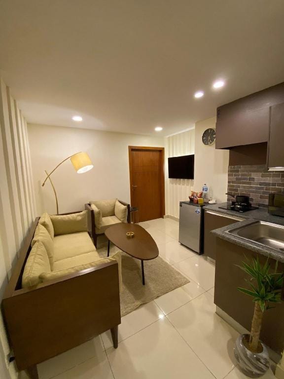 SkyLuxe 2.0 | 1-Bedroom w/ Rooftop & Pool Access Apartment in Islamabad