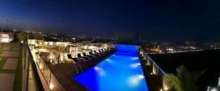 Skyluxe Designer Suite + Rooftop Pool Self Checkin Apartment in Islamabad