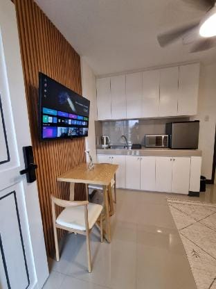Flat 35, Unit 3D Vacation rental in Las Pinas