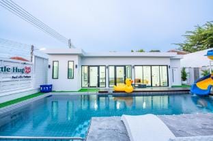 LITTLE HUG POOL VILLA Pattaya Vacation rental in Chon Buri Changwat