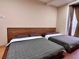Emerald Avenue; 3 car parks Vacation rental in Brinchang