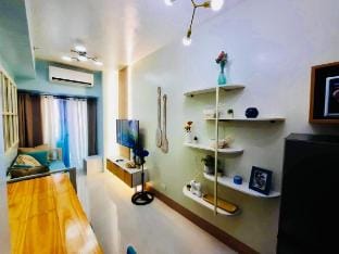 1-BR Coastal Haven Near MOA & NAIA, Pasay Vacation rental in Pasay