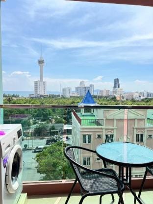 Pattaya Park View Comfort Room Vacation rental in Pattaya City