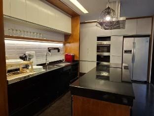 Modern Villa - Cozy and Breezy Vacation rental in Las Pinas