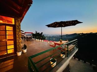 Earthview Stays - Colonel's Retreat Mukhteshwar  Villa in Uttarakhand