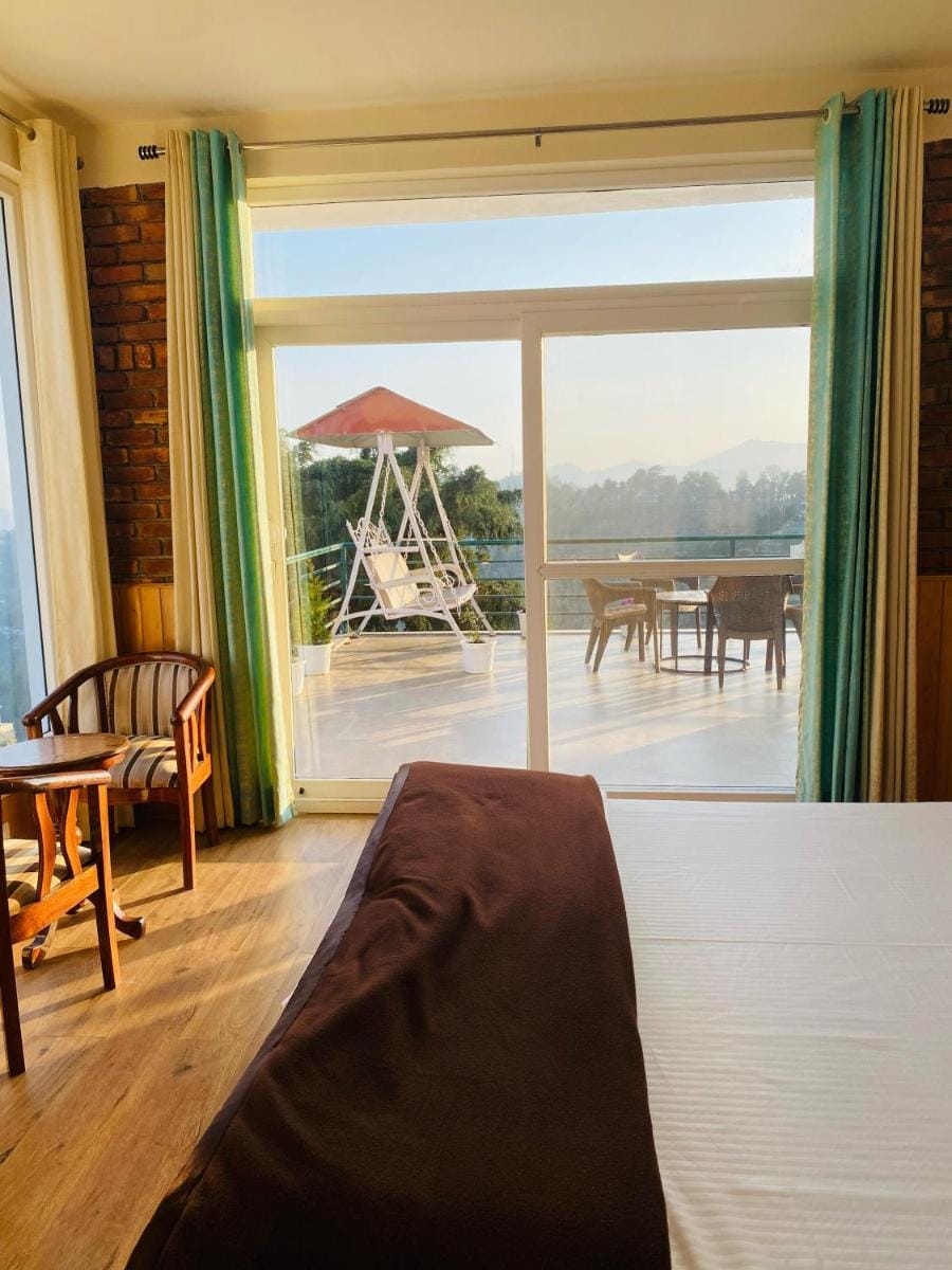 Earthview Stays - Colonel's Retreat Mukhteshwar  Villa in Uttarakhand
