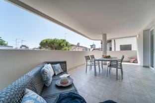 Elegant apartment with breathtaking view and jacuzzi tub Apartment in Lignano Sabbiadoro