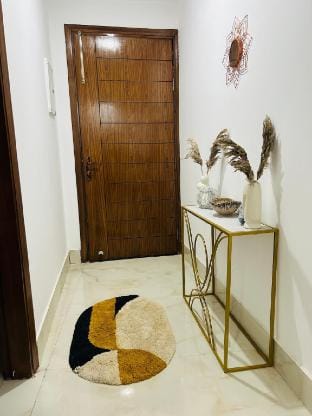 House of Solace @Saket | 2bhk | Big terrace Vacation rental in New Delhi