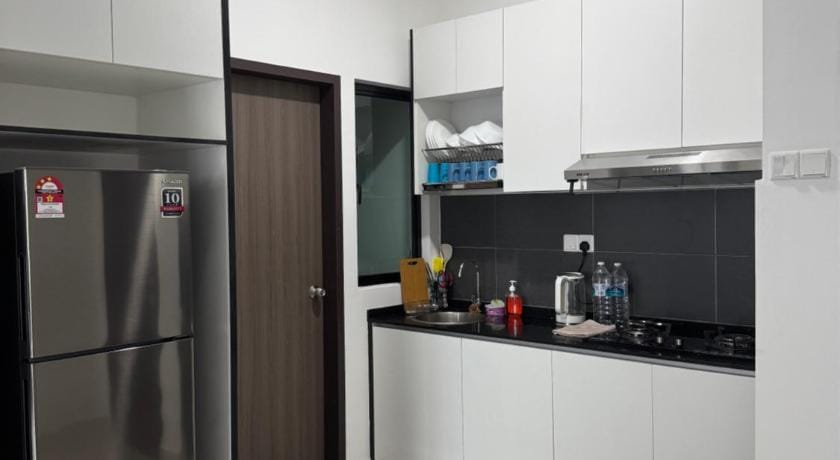Maryam homestay @ desaru + netflix disney plus  Apartment in Johor