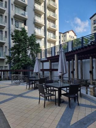 ONE PALM TREE VILLAS NAIA TERMINAL 3 Apartment in Pasay
