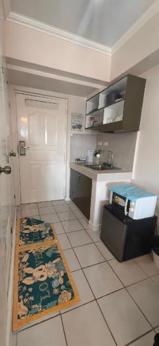 Condo in Tagaytay Unli Disney Plus and Free Pool Apartment in Tagaytay