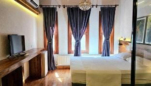Double Room in Historic Mansion - No 2 Vacation rental in Istanbul