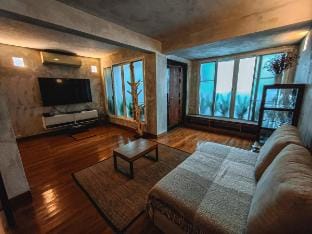 Private Spacious Loft Style Townhouse: Danai Stays Vacation rental in Chiang Mai