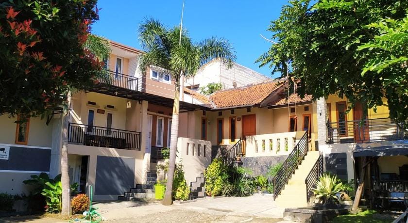 Villa Beverly Hotel in Parongpong