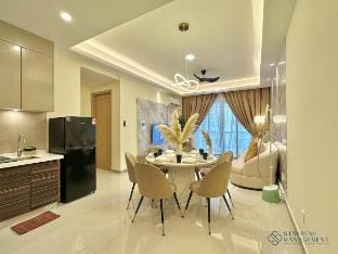 Luxurious 2 Bedroom/4Pax•R&F Seine Region•NearCIQ Vacation rental in Johor Bahru