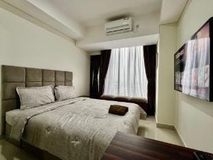 HAI Home 1119 Pool View Studio at Pollux Habibie Apartment in Riau Islands, Indonesia