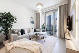 5-Star Family Stay | 8 Minutes Walk to Dubai Mall Vacation rental in Dubai