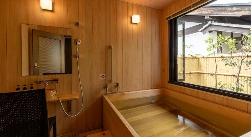 ShinshuomachiOnsen Ryoan Kawaki Hotel in Kitaazumi District