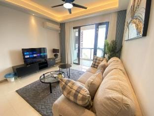 R&F Classic Seaview 2R2B By Wan Li Homestay Vacation rental in Johor Bahru