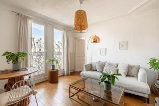 Geranimus Le Voltaire Apartment in Paris