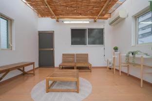 Green House 九条 Villa in Osaka
