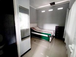 Villa Sultana Vacation rental in Lembang