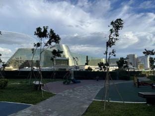 Bayshore 2 Balcony Bayview WIFI TV Netflix close to Okada MOA Apartment in Pasay