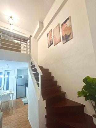 Boni Cozy 3BR  near MRT w/ Netflix and Karaoke Fun Vacation rental in Mandaluyong