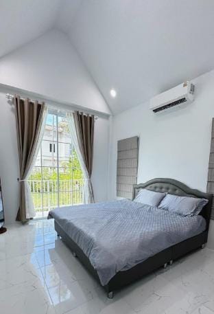 House near Khon Kaen University Villa in Laos