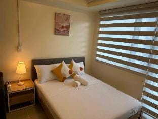 The Suite Life - Level 42 at Makati Jazz Residence Apartment in Makati