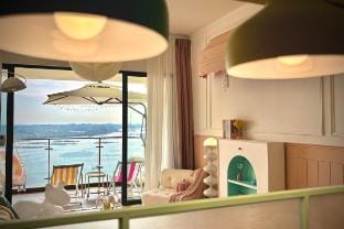 Dooga Ins-Macaron Cafe Seaview Cozy Pastel Retreat Apartment in Johor Bahru
