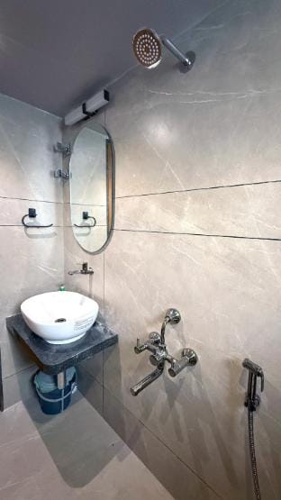 Classy Modern Studio | Budget-Friendly & Central Apartment in Karnataka