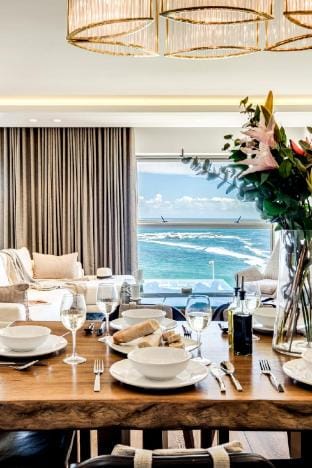 Chic Apartment w Amazing Views Dunmore Luxe Apartment in Cape Town