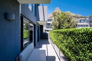 Bahati Executive Pad Apartment in Sea Point