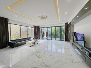 Green Eco-style Villa/fully furnished/swimmingpool Vacation rental in Da Nang
